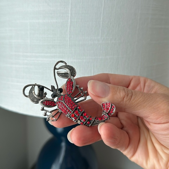 Vintage Lobster Brooch Pin - Picture 4 of 7